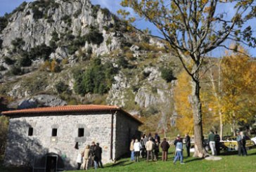 Fario inaugura un Centro de Alevines de trucha en el nacimiento del río Gándara