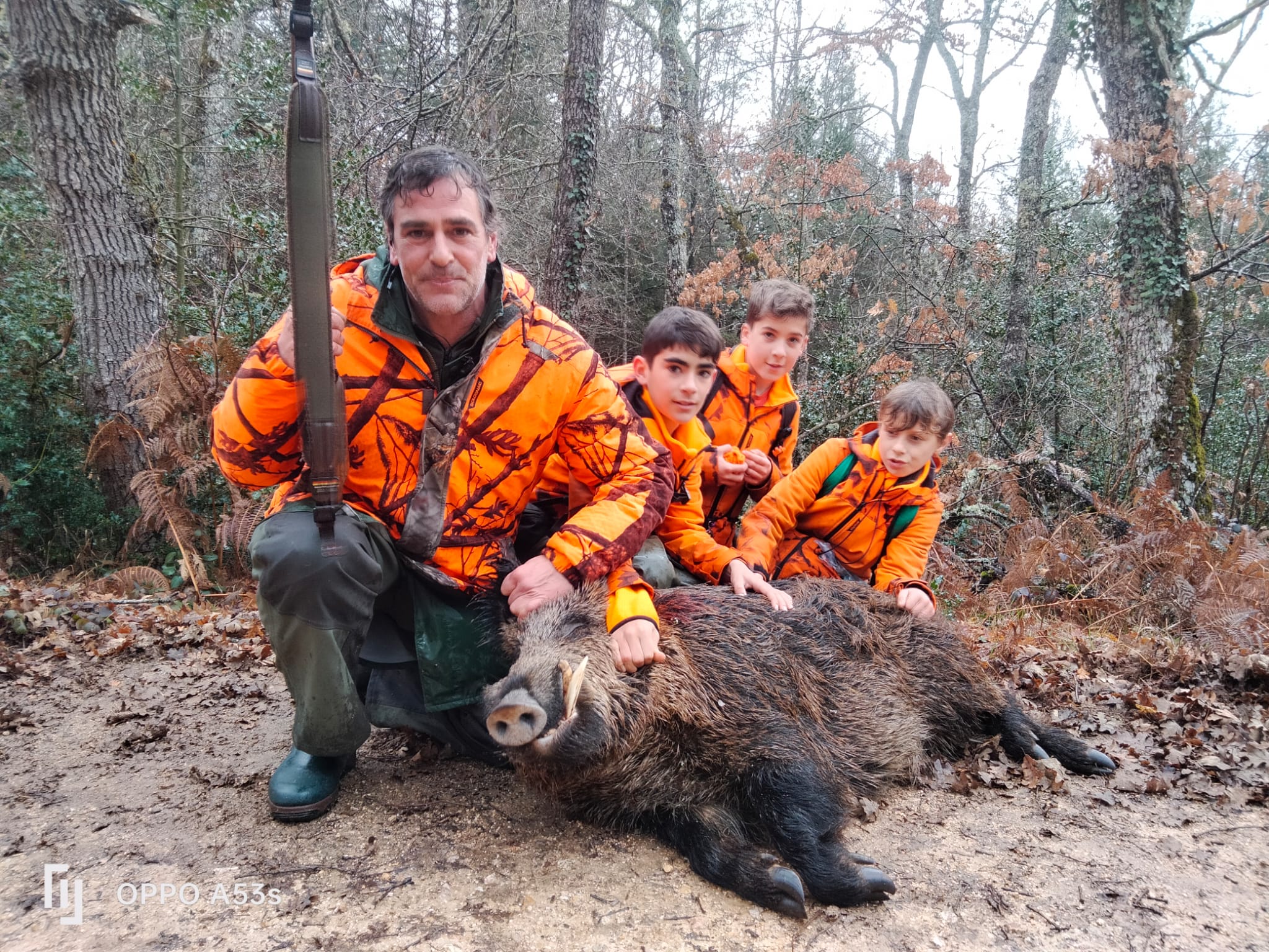 Jabalí orazo posible record de Euskadi de esta temporada cazado en Alava