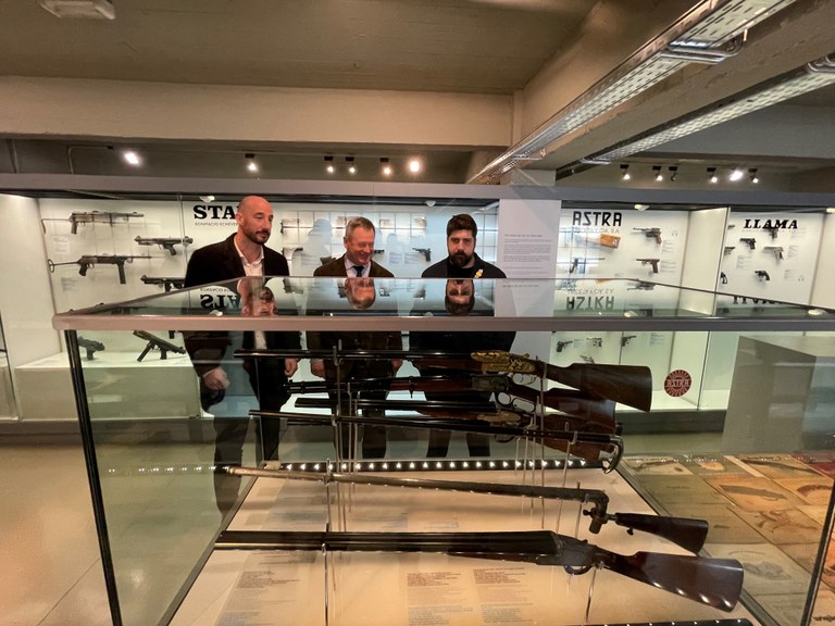 El Gobierno Vasco subvenciona al Ayuntamiento de Eibar para la compra de una escopeta damasquinada de alto valor patrimonial